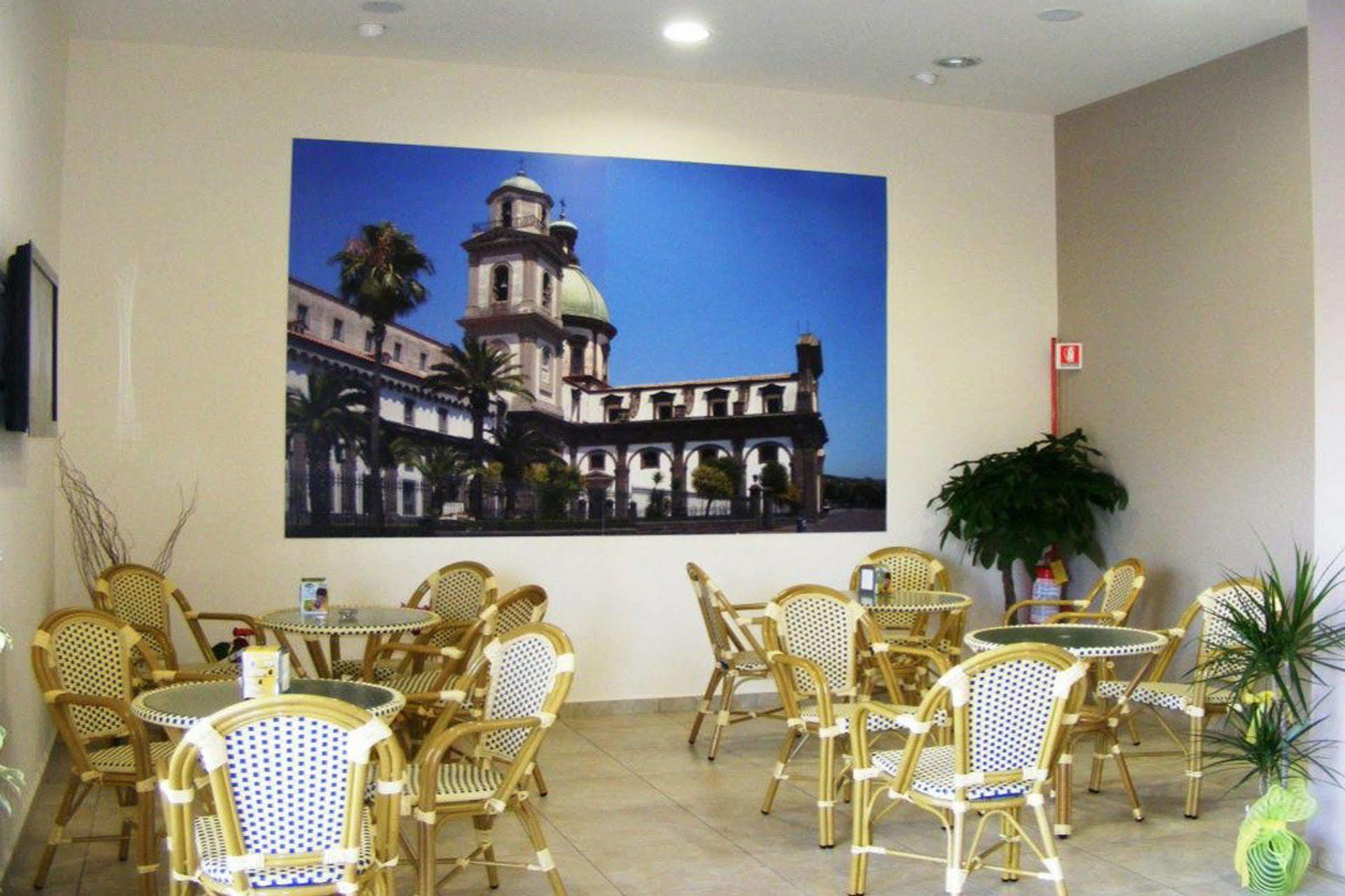 Hotel La Casa Del Pellegrino SantʼAnastasia Extérieur photo
